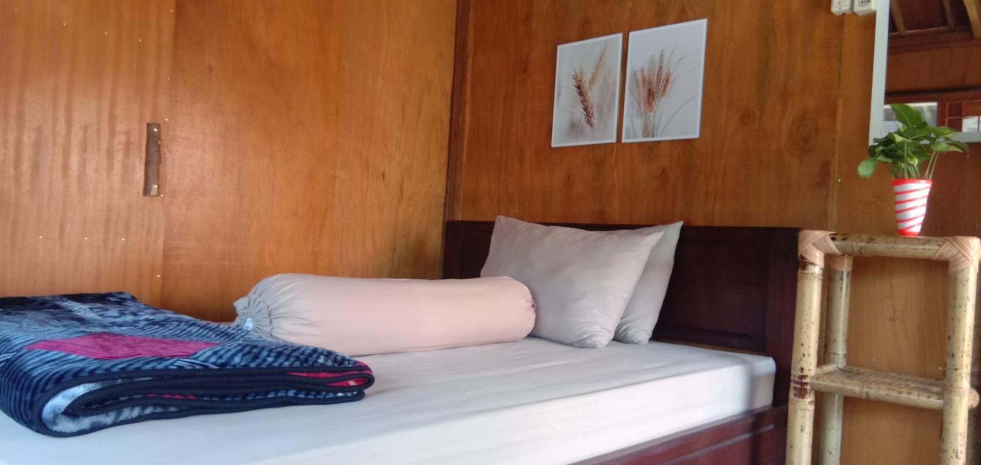 Radiya Guesthouse Sembalunlawang Buitenkant foto