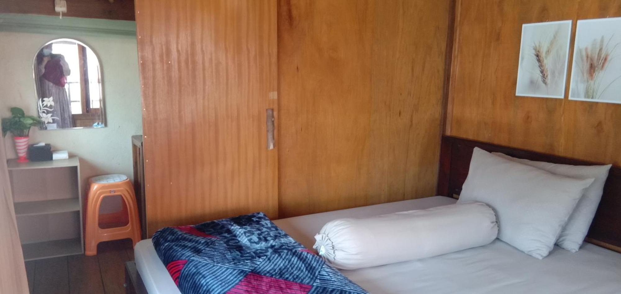 Radiya Guesthouse Sembalunlawang Buitenkant foto