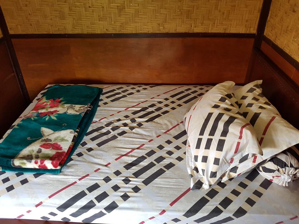 Radiya Guesthouse Sembalunlawang Kamer foto